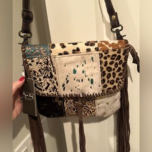Myra crossbody with fringe detail
